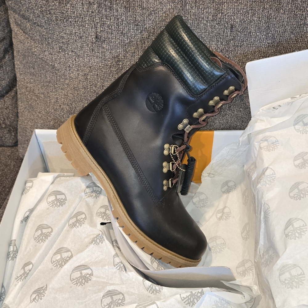 SOLD! Size 12-Mens Timberland 40 Below Premium Emerald Woods Dark Green  Boots.